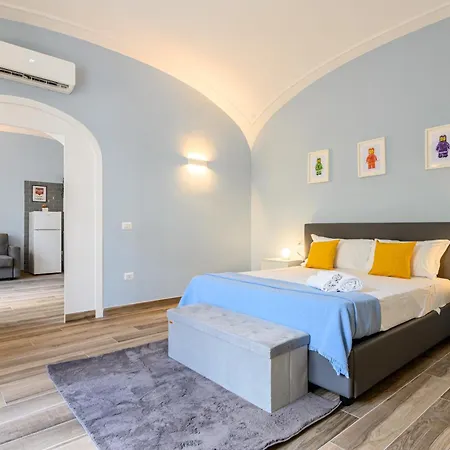 Santa Teresa Degli Scalzi 118 Apartamento *