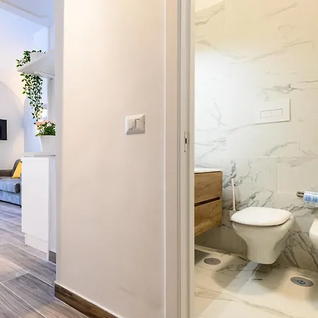 Apartment Santa Teresa Degli Scalzi 118 Naples